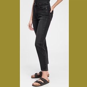NWOT Gap Cigarette High Rise Jean